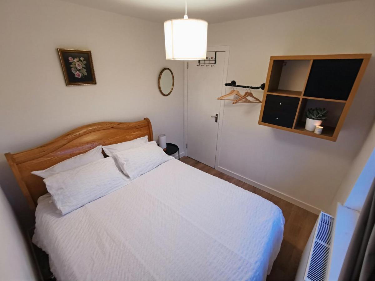 Peaceful House In The Heart Of Glasgow City, Close To Queen Elizabeth Hospital And Govan Subway, Free Private Parking Bagian luar foto